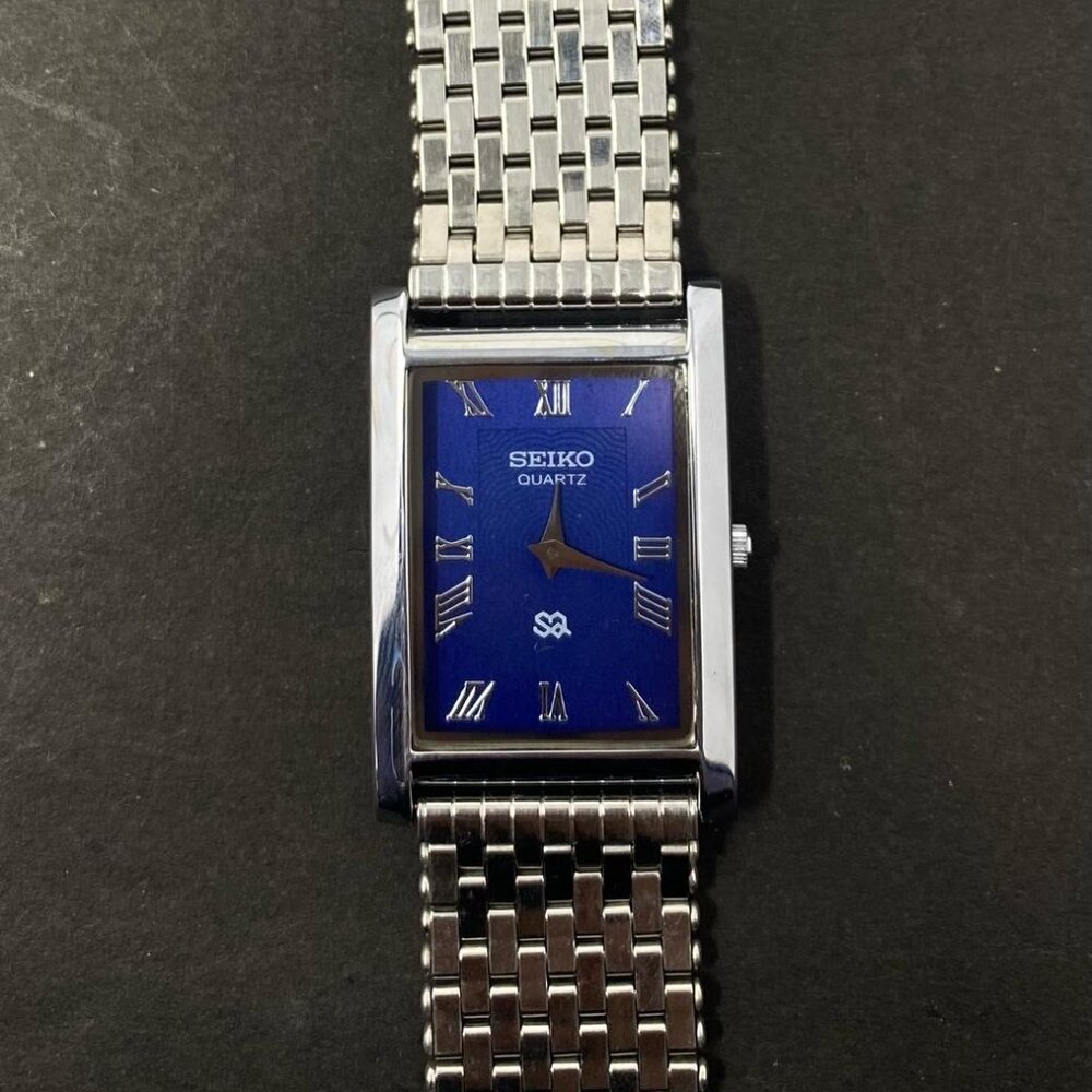 COPY - RARE BLUE Seiko Slim Quartz Gentlemen's Wrist Watch - (FREE SHIPPING)